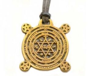 Amulet that attracts success and material well-being